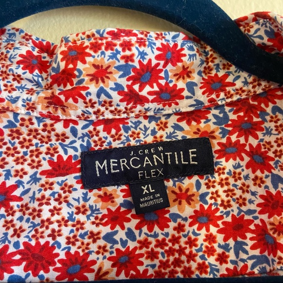 J. Crew Factory Floral Short Sleeve Button Down - Picture 4 of 4